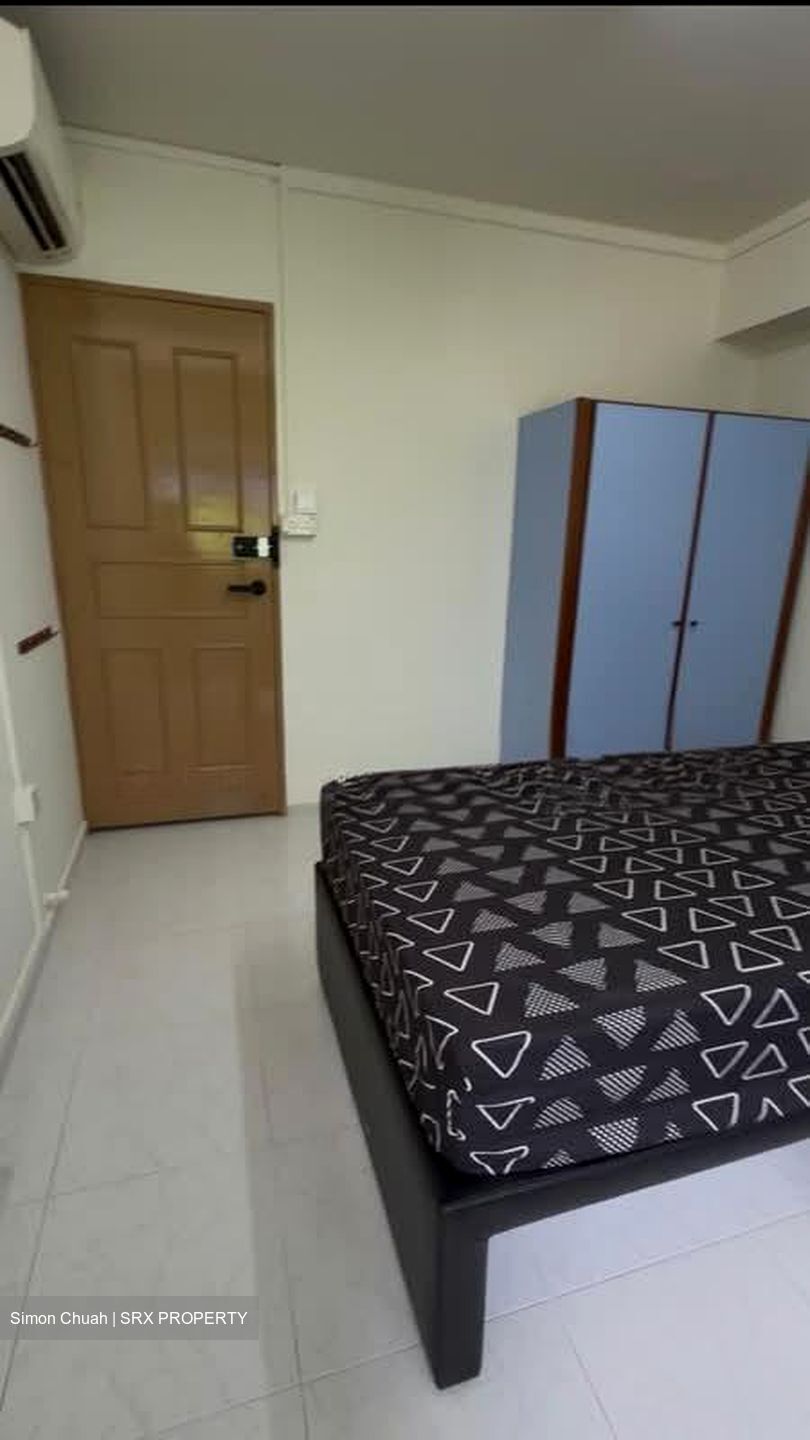 Blk 729 Tampines Courtview (Tampines), HDB 5 Rooms #574006311